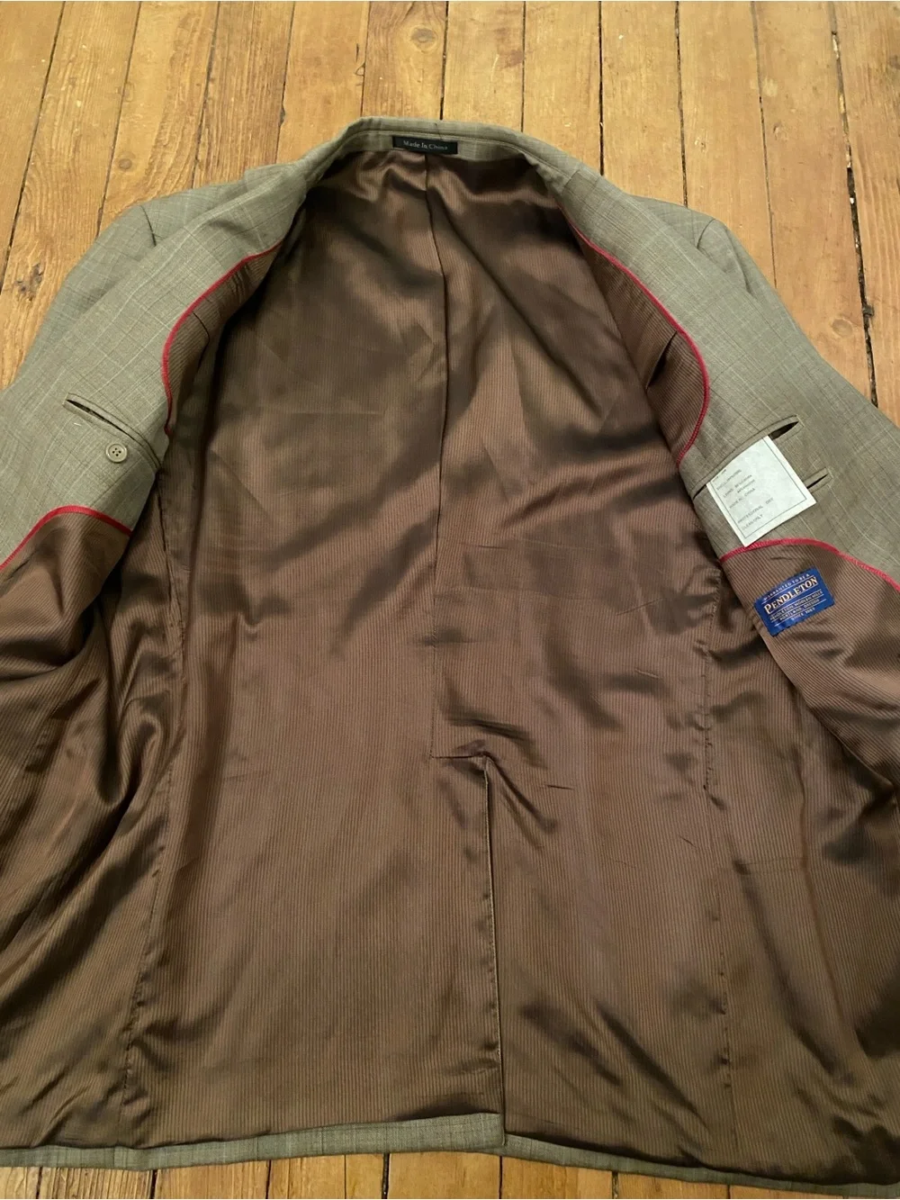 Vintage Pendleton 100% wool plaid suit 46R